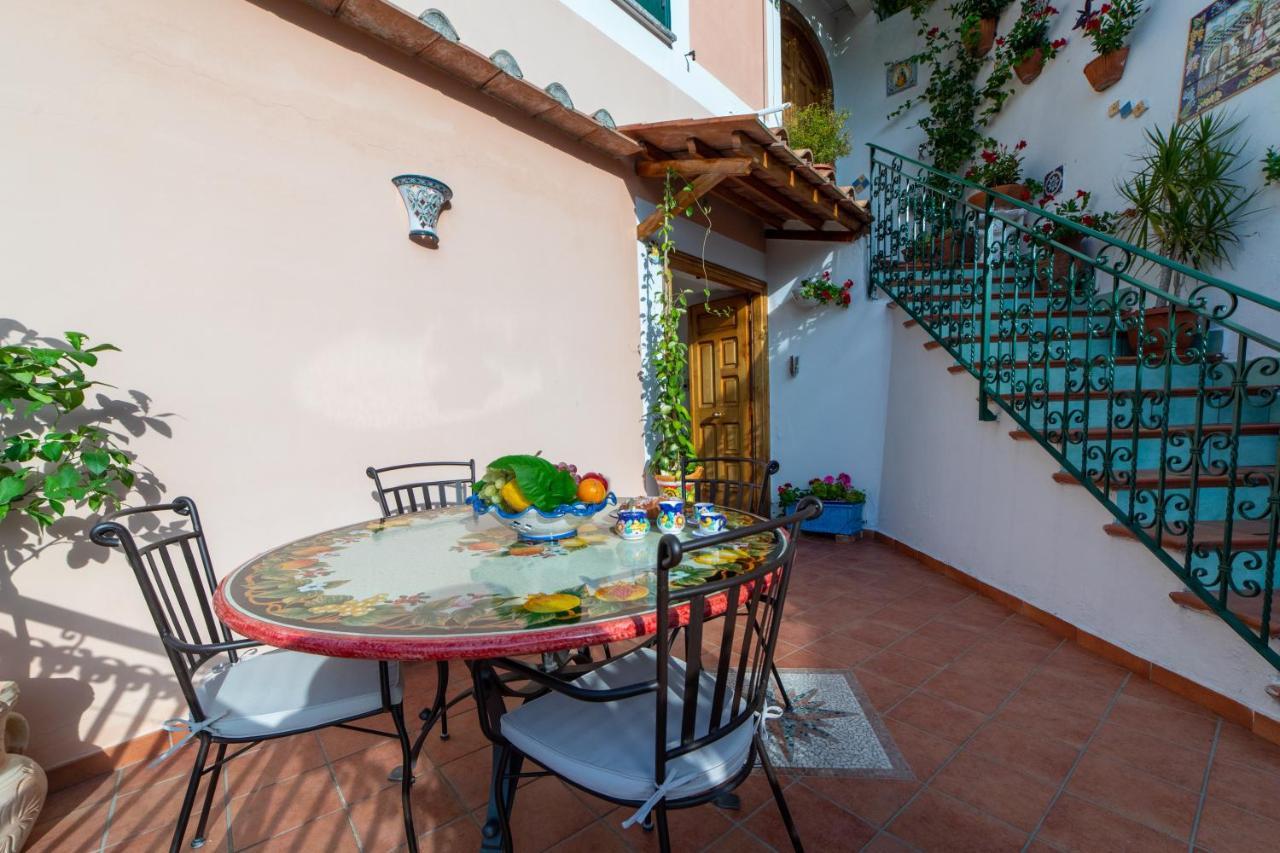 Lidia'S House Villa มินอริ ภายนอก รูปภาพ